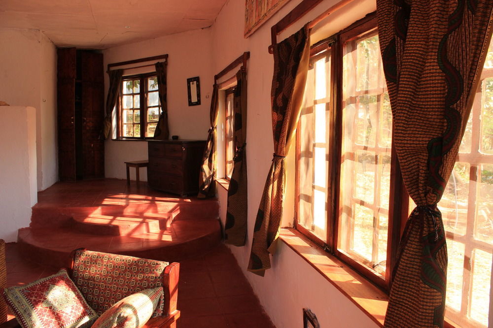 Njaya Lodge Nkhata Bay Екстериор снимка