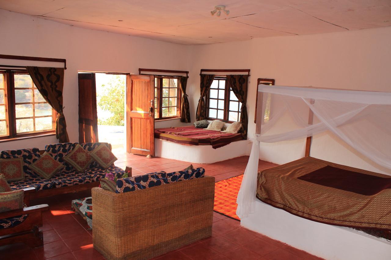 Njaya Lodge Nkhata Bay Екстериор снимка