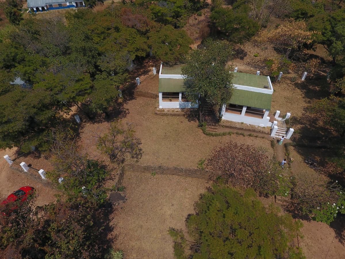 Njaya Lodge Nkhata Bay Екстериор снимка