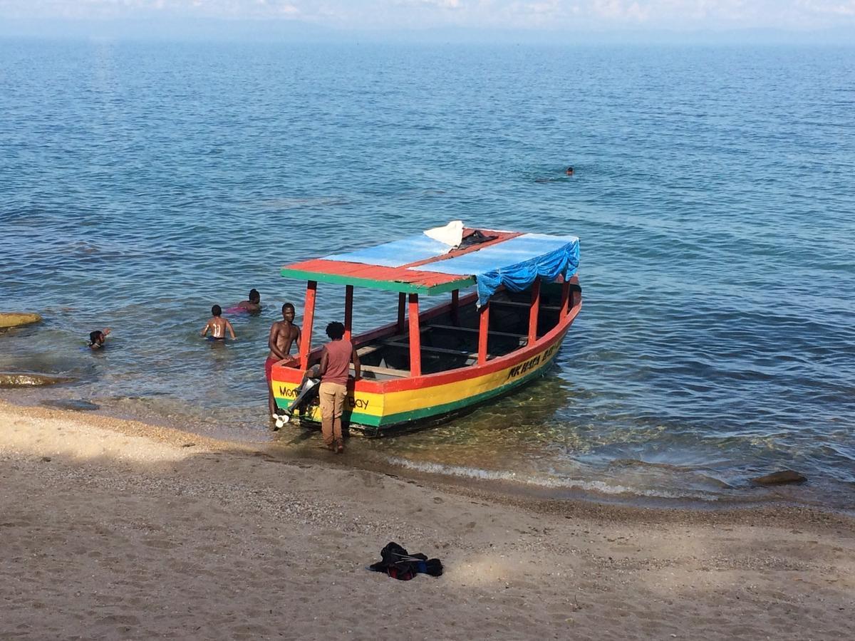 Njaya Lodge Nkhata Bay Екстериор снимка