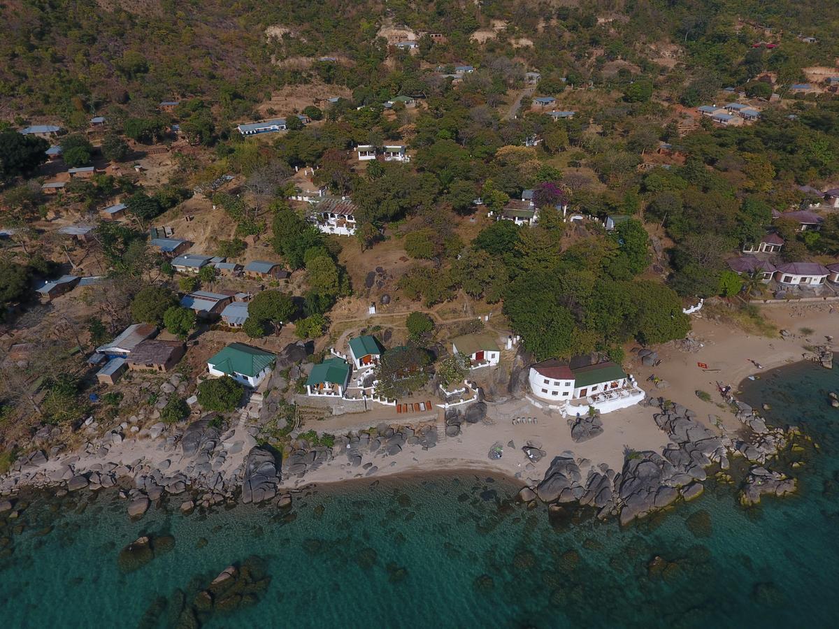 Njaya Lodge Nkhata Bay Екстериор снимка